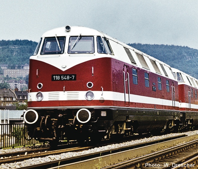 Diesel locomotive 118 548-7 Digital with Sound<br /><a href='images/pictures/Roco/Roco-73887.jpg' target='_blank'>Full size image</a>
